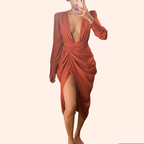 Dress - Picture 3 of 3